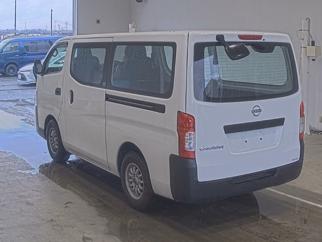 NISSAN CARAVAN