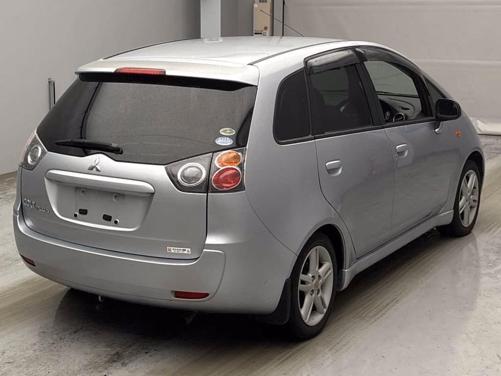 MITSUBISHI COLT PLUS