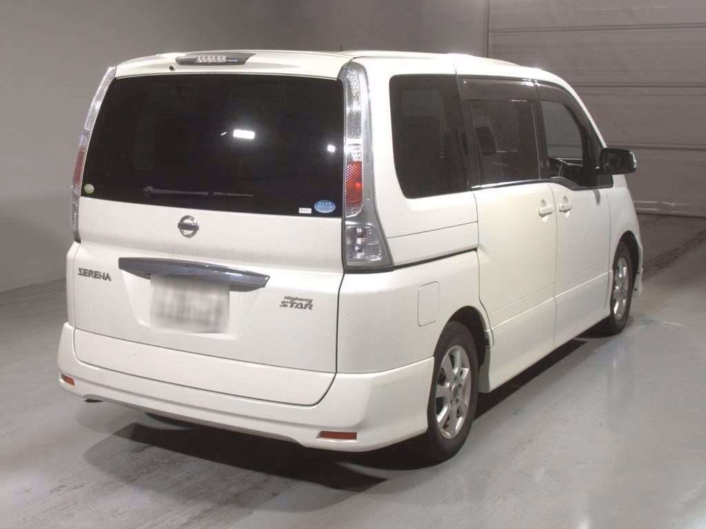 NISSAN SERENA