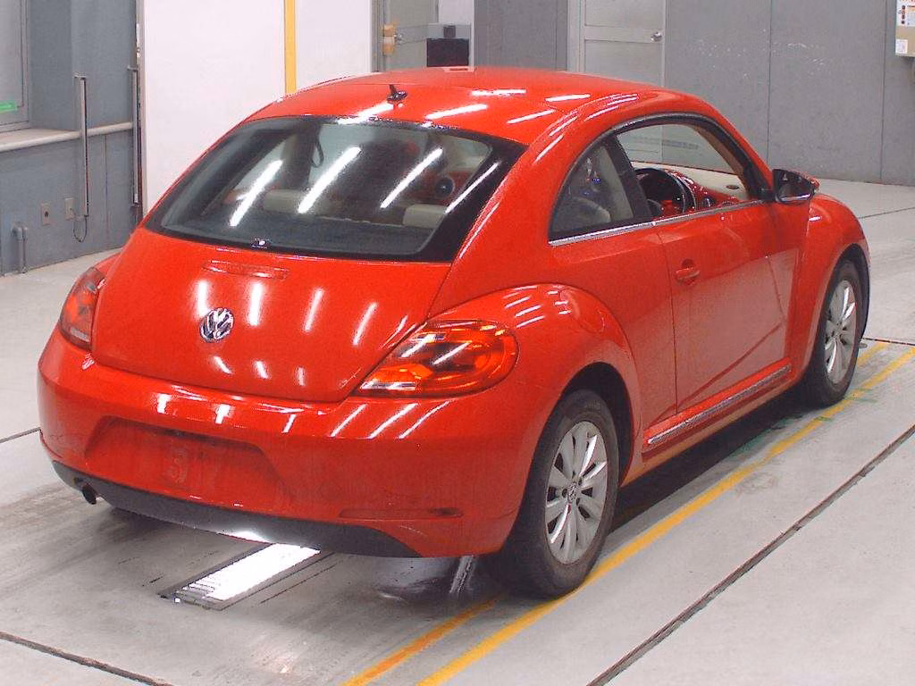 VOLKSWAGEN BEETLE