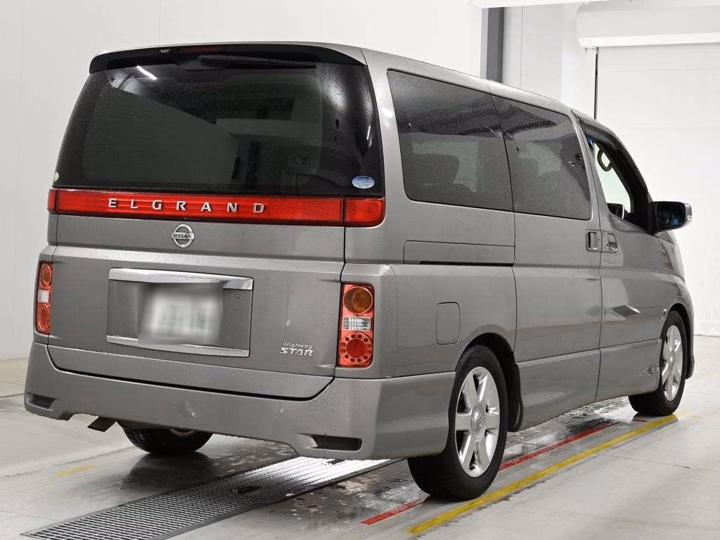NISSAN ELGRAND
