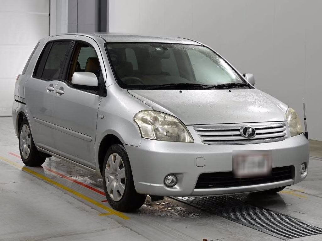 TOYOTA RAUM