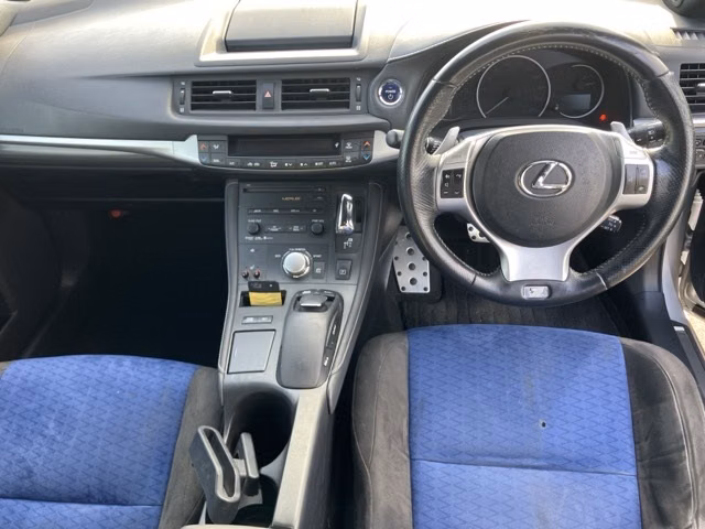 LEXUS CT200H