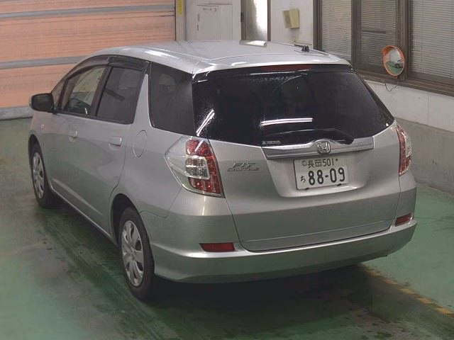 HONDA FIT SHUTTLE