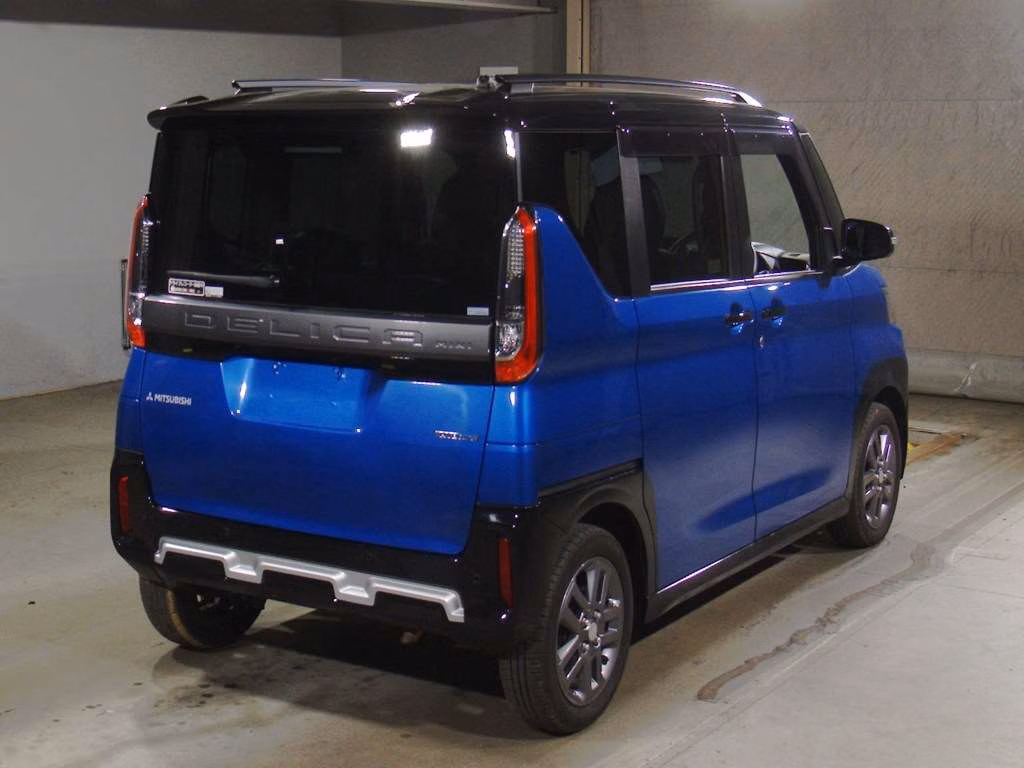 MITSUBISHI DELICA MINI
