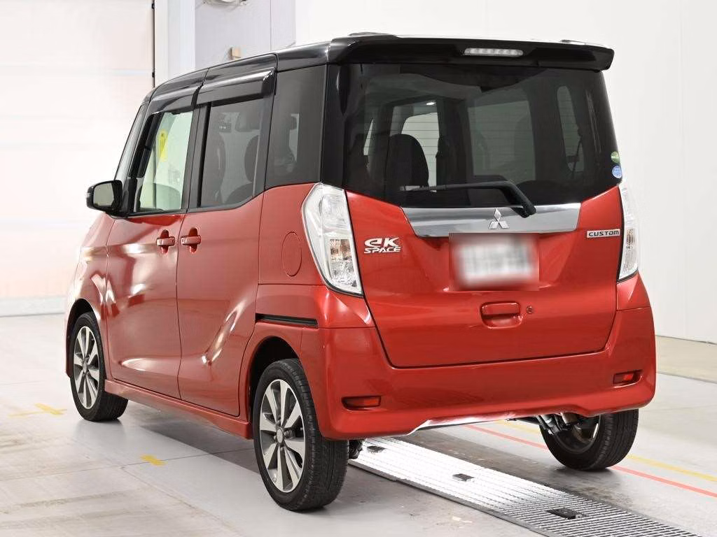 MITSUBISHI EK SPACE