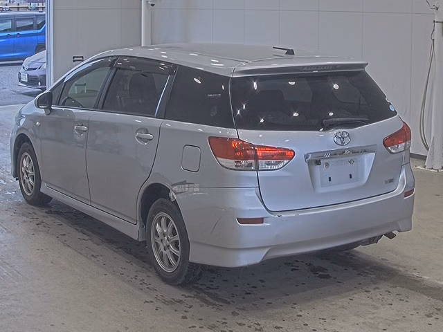TOYOTA WISH