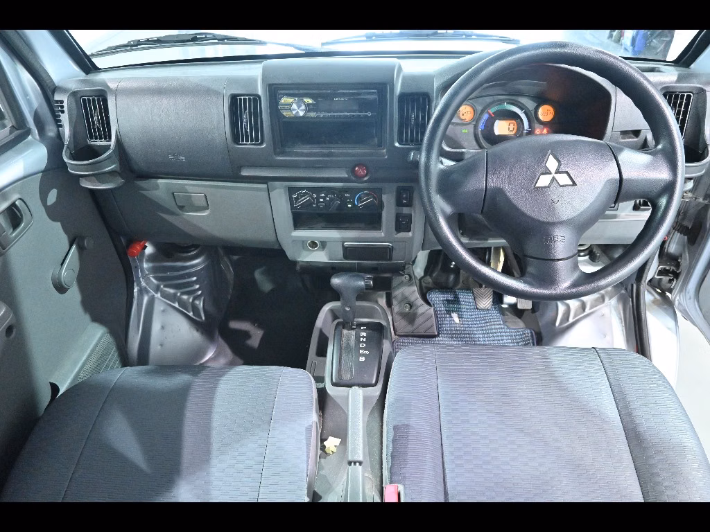 MITSUBISHI MINICAB MIEV