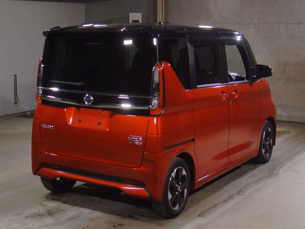 NISSAN ROOX