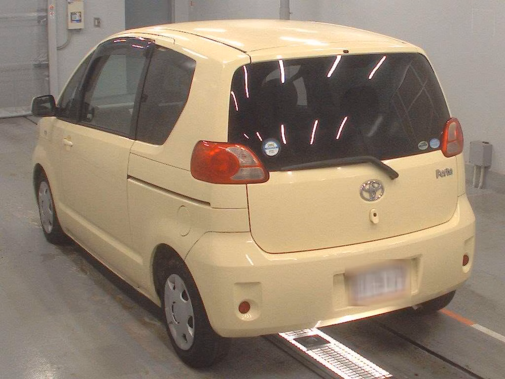 TOYOTA PORTE