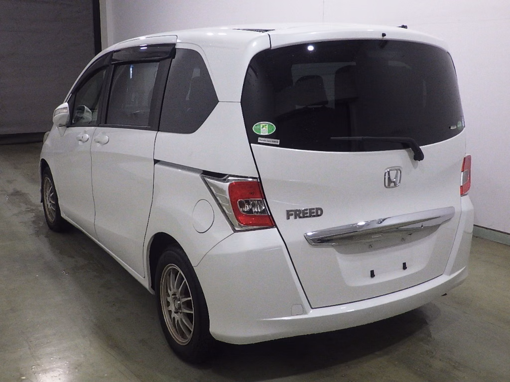 HONDA FREED