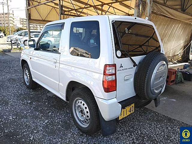 MITSUBISHI PAJERO MINI