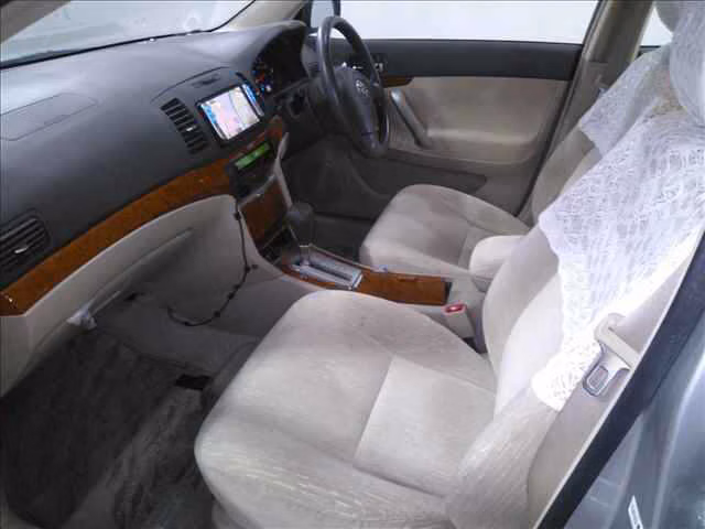TOYOTA PREMIO