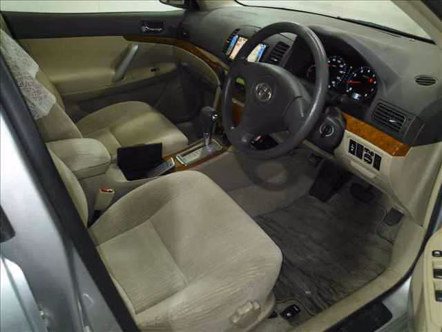 TOYOTA PREMIO