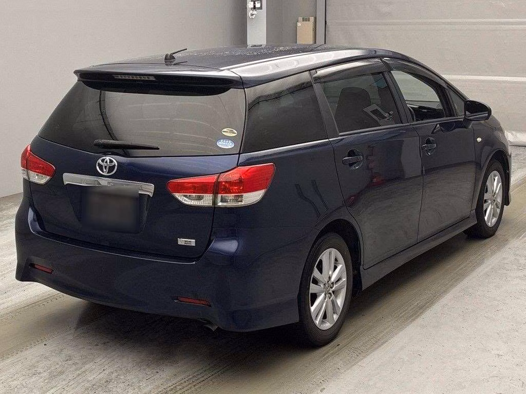 TOYOTA WISH