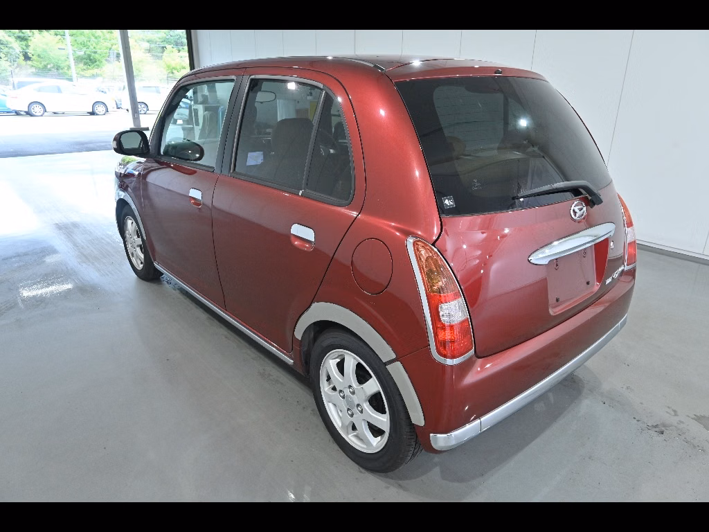 DAIHATSU MIRA GINO