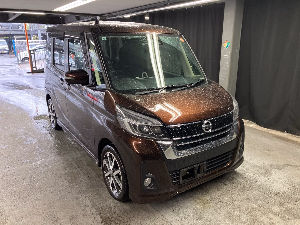 NISSAN DAYZ ROOX