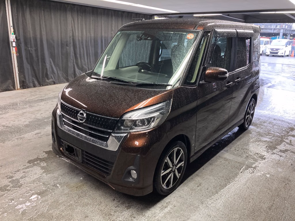 NISSAN DAYZ ROOX