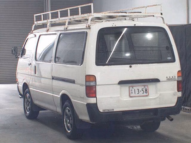 TOYOTA REGIUS ACE