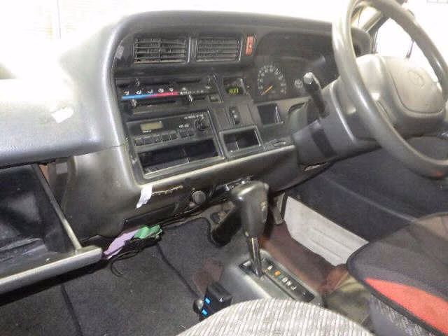 TOYOTA REGIUS ACE