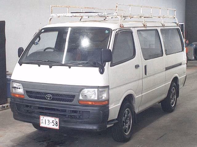 TOYOTA REGIUS ACE