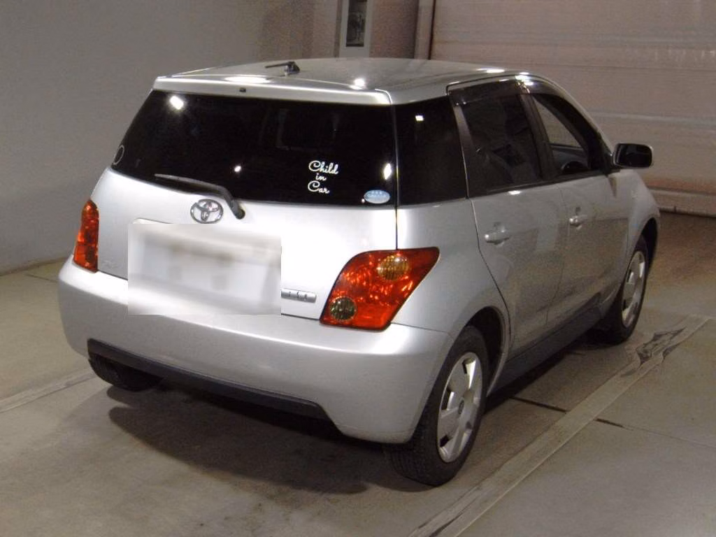 TOYOTA IST