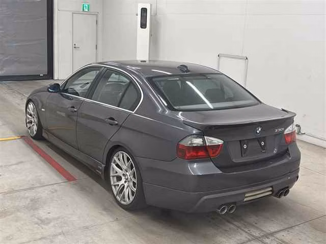 BMW 3-SERIES