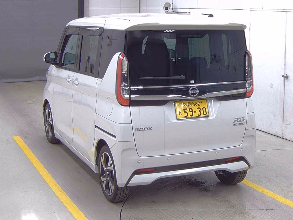 NISSAN ROOX