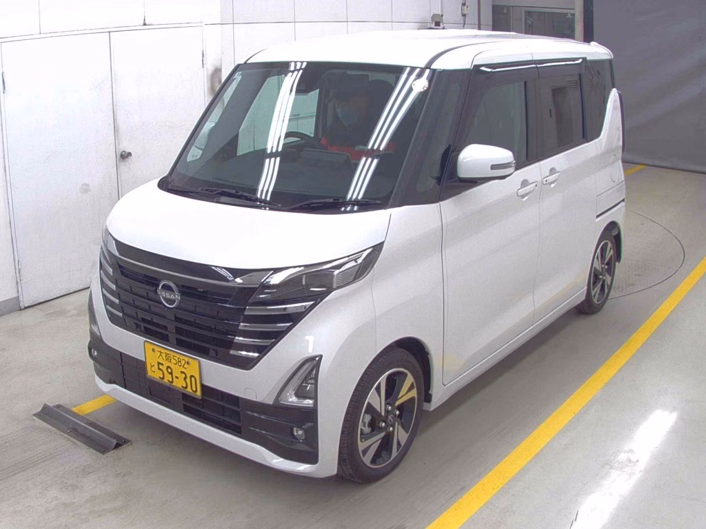 NISSAN ROOX
