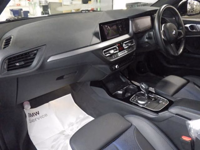BMW 1-SERIES