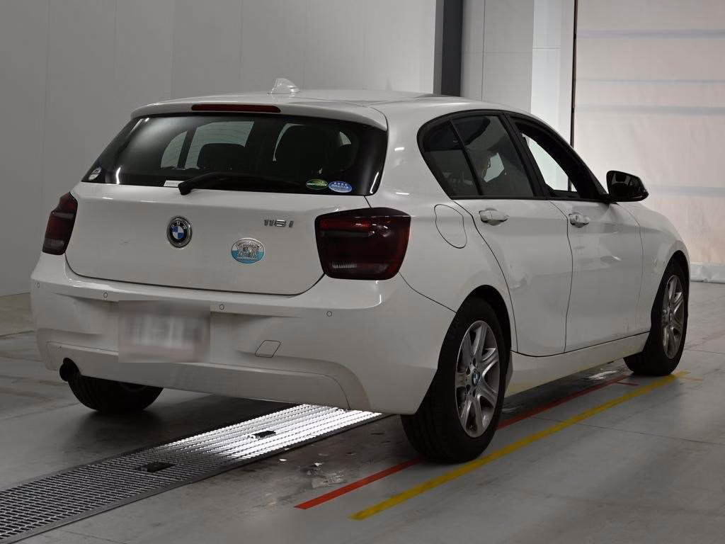 BMW 1-SERIES