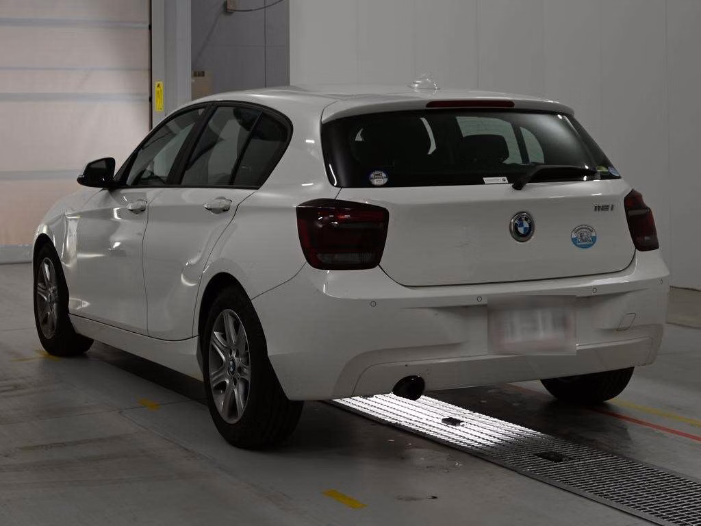 BMW 1-SERIES