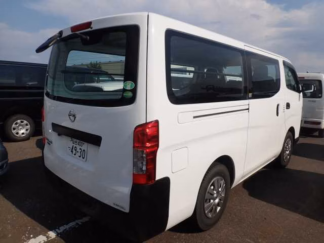 NISSAN NV350 CARAVAN