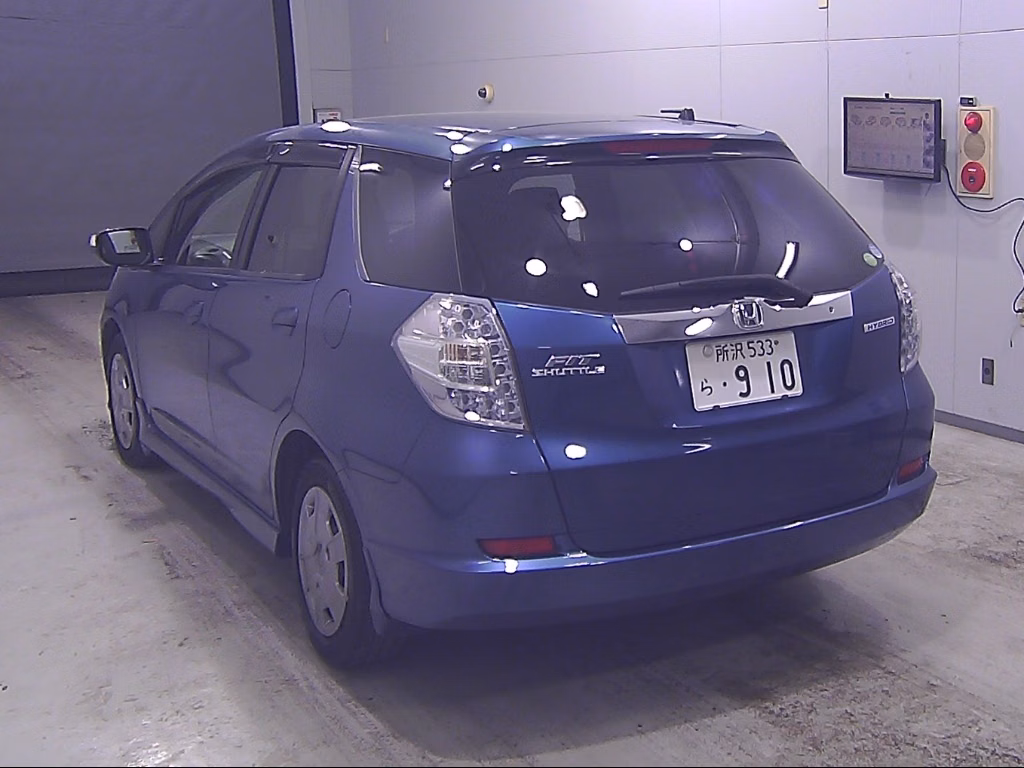 HONDA FIT SHUTTLE