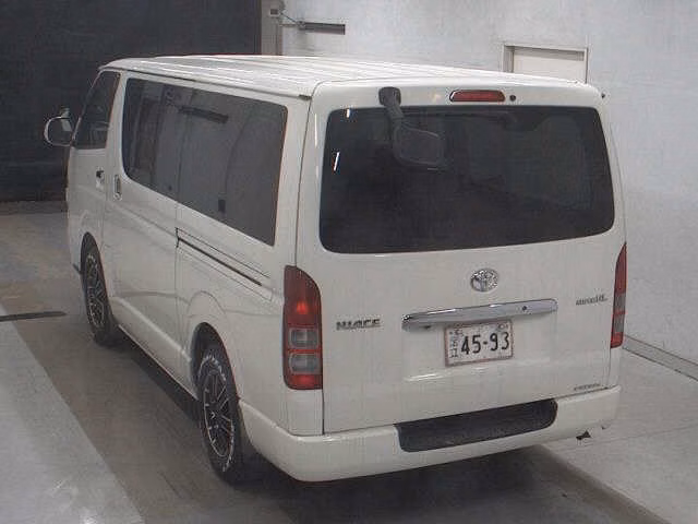 TOYOTA REGIUS ACE