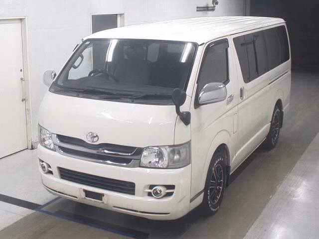 TOYOTA REGIUS ACE