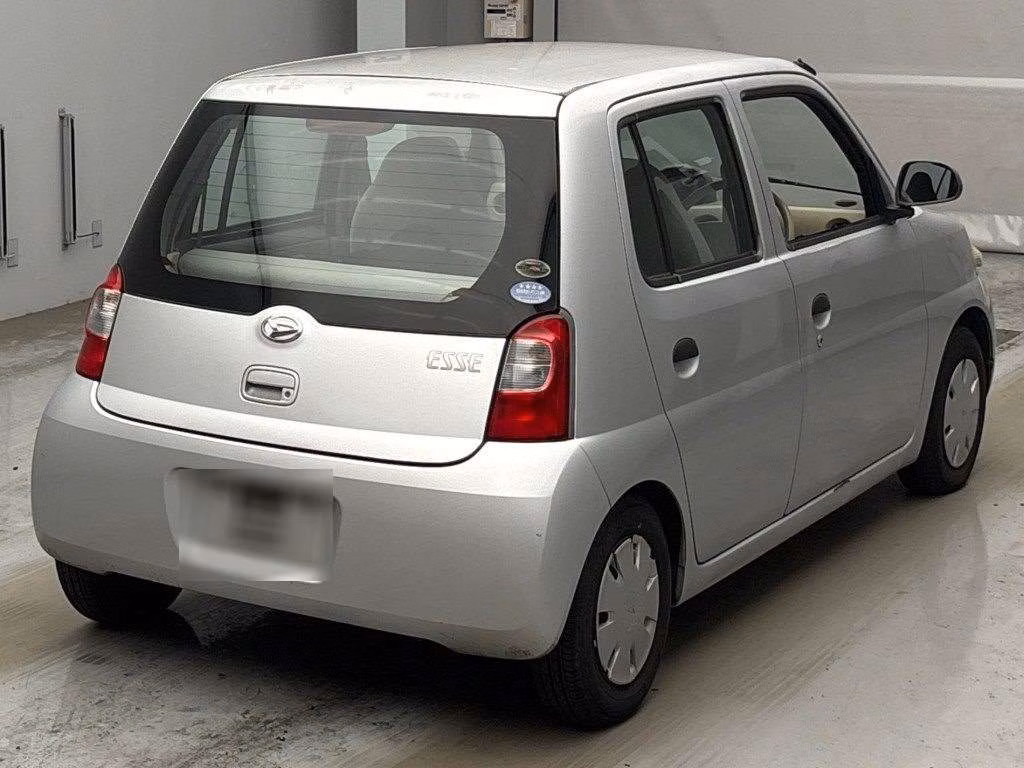 DAIHATSU ESSE