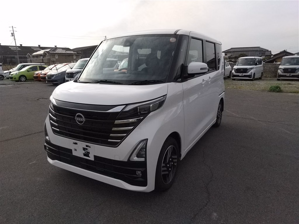 NISSAN ROOX