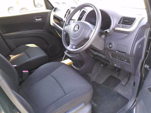 MITSUBISHI DELICA D:2