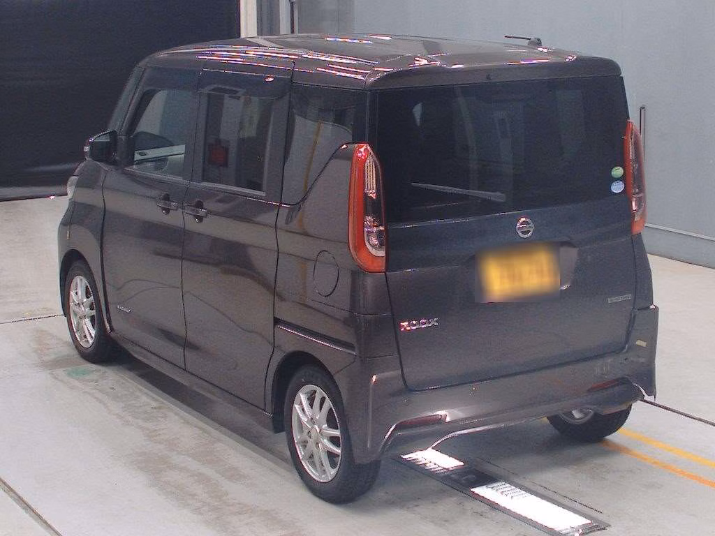 NISSAN ROOX