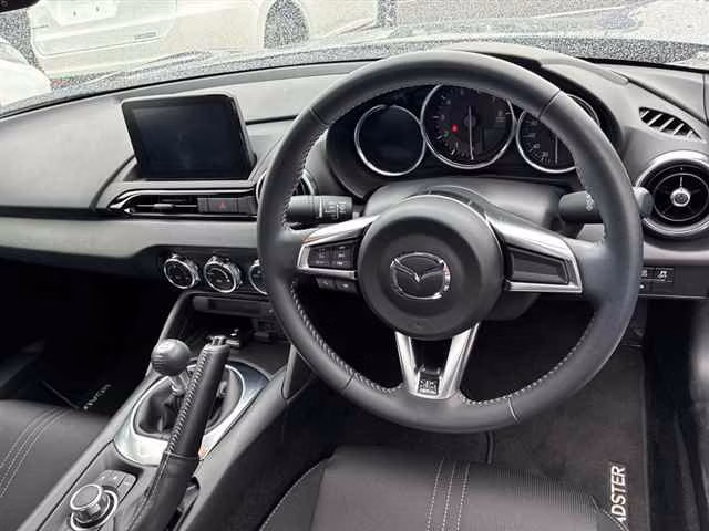 MAZDA MX-5