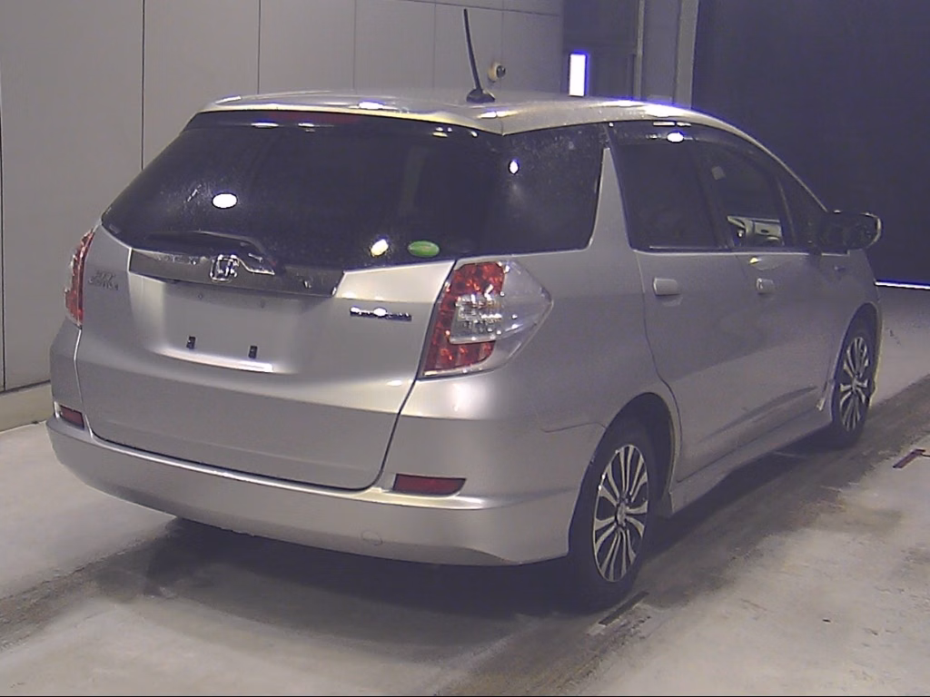 HONDA FIT SHUTTLE
