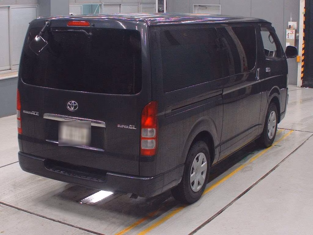 TOYOTA REGIUS ACE