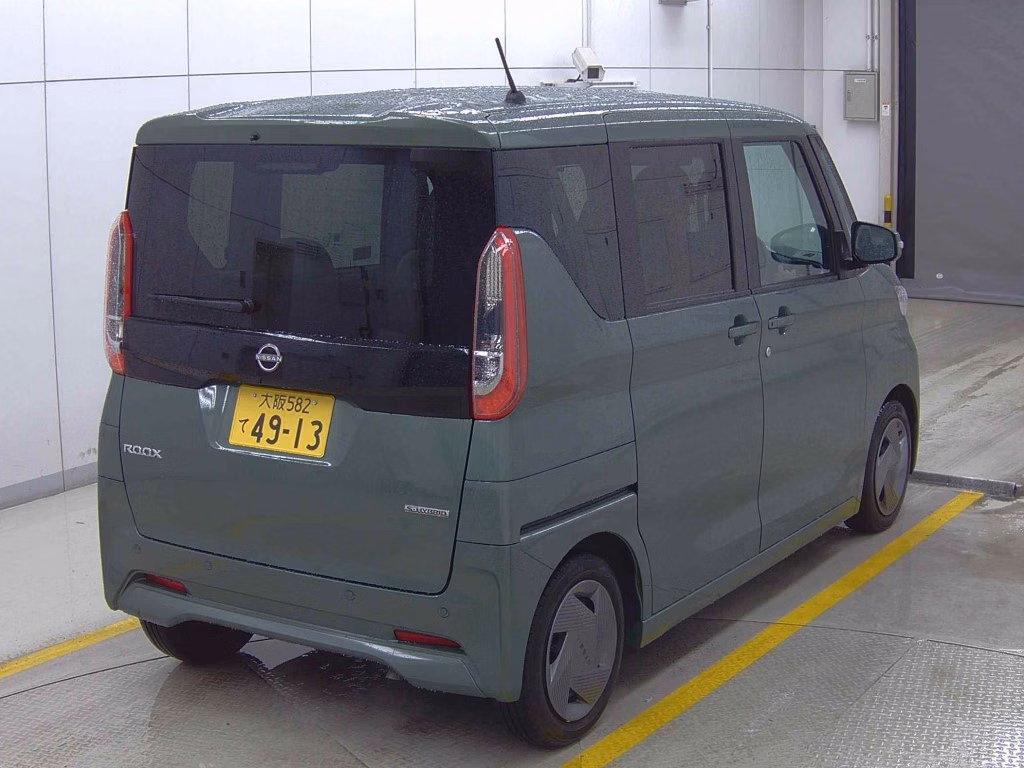 NISSAN ROOX