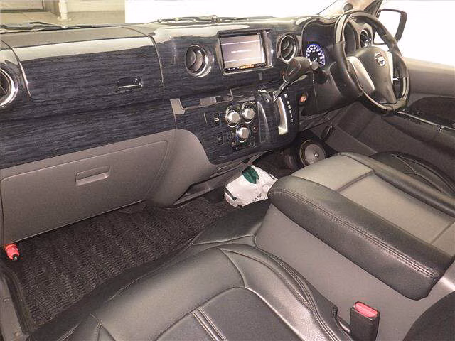 NISSAN NV350 CARAVAN