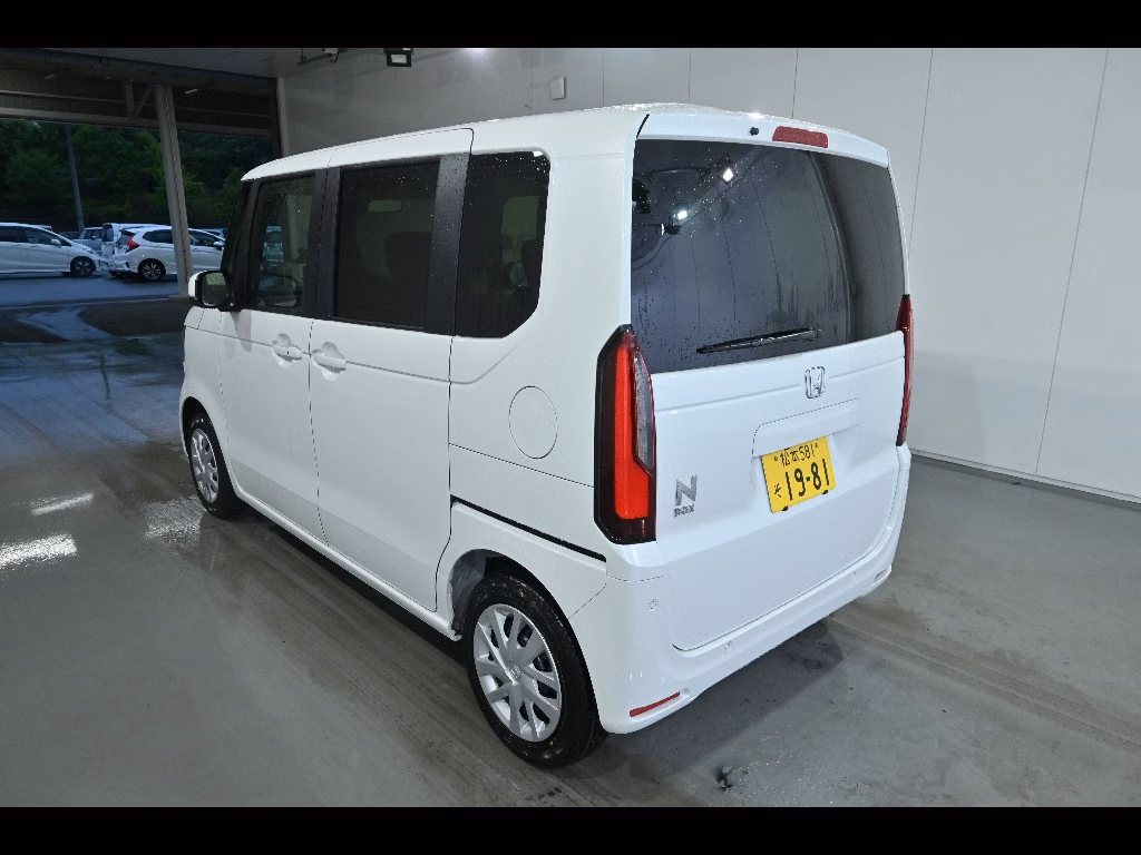 HONDA N-BOX
