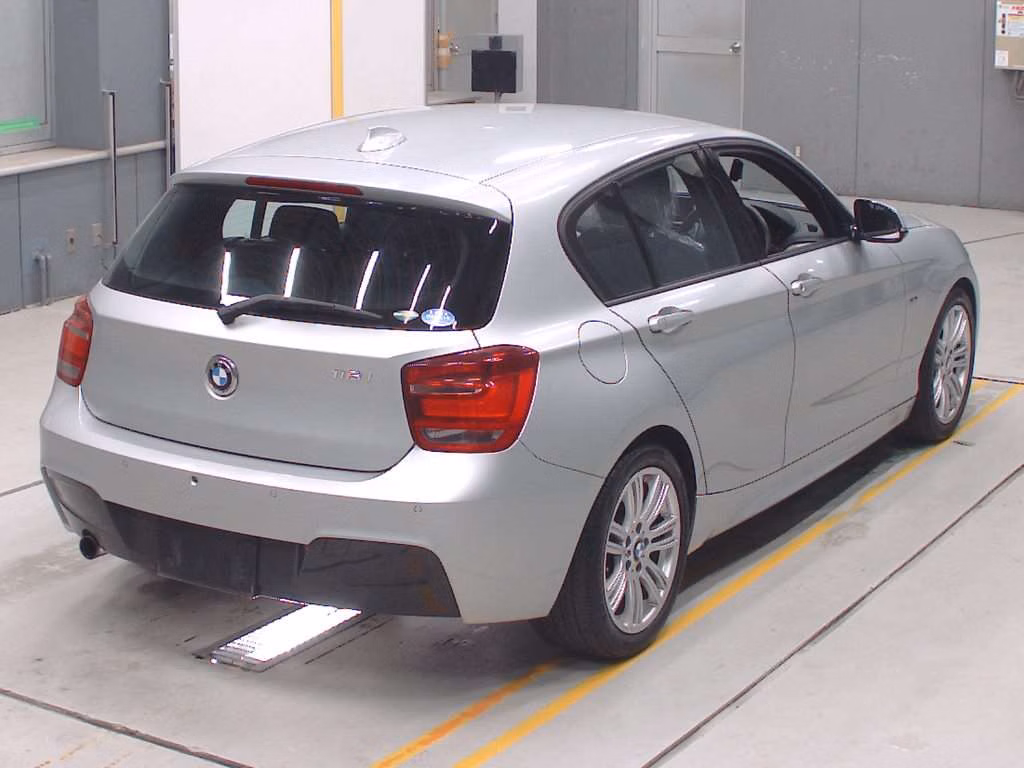 BMW 1-SERIES