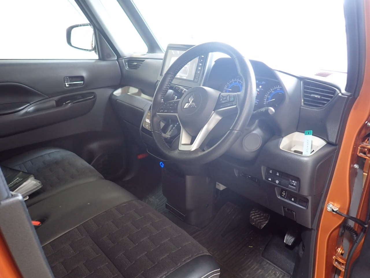 MITSUBISHI DELICA MINI