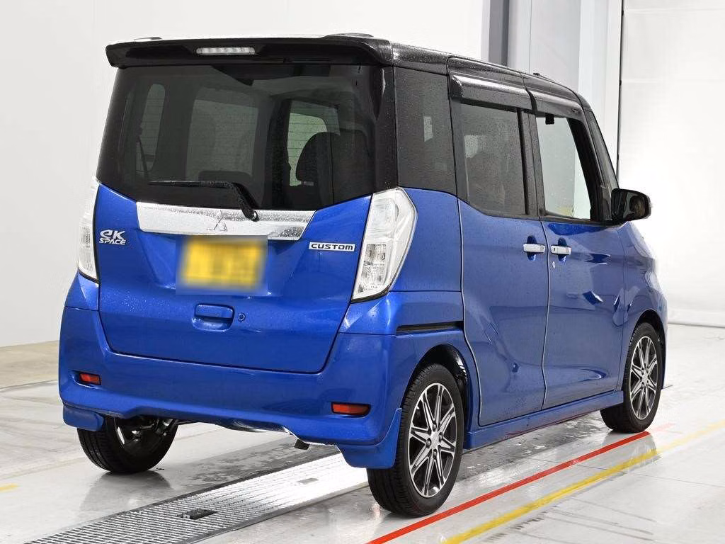 MITSUBISHI EK SPACE