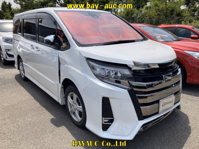 TOYOTA NOAH